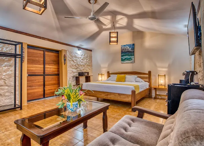 Atlantida Lodge Cahuita