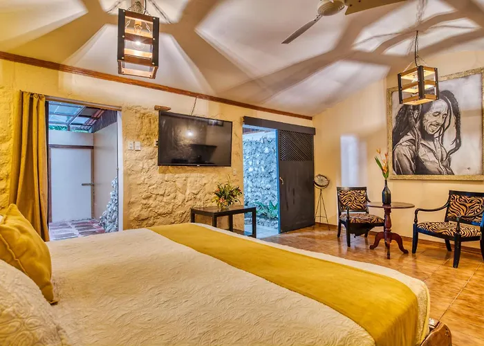 Atlantida Lodge Cahuita